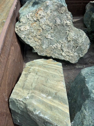 Ландшафтные глыбы зелёные 200-500 килограмм купить в Ликино-Дулёво