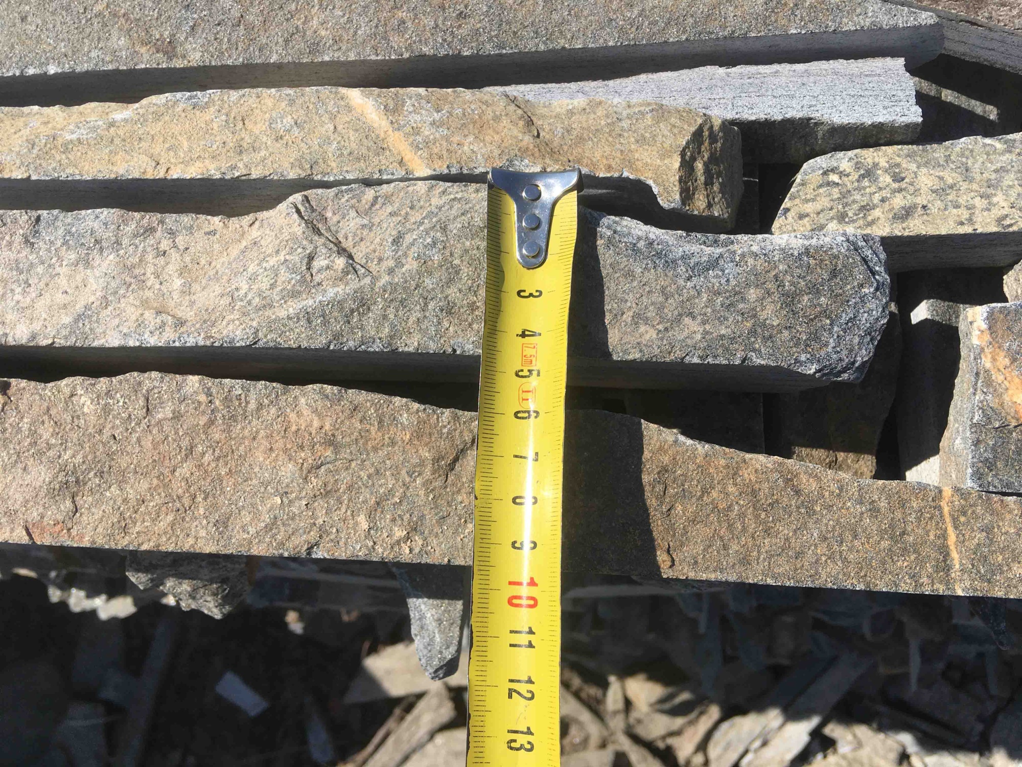 Горбушка златолит мультиколор для облицовки купить в Ликино-Дулёво