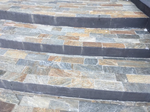 Плитка из Златолита Уральского для лестницы купить в Ликино-Дулёво