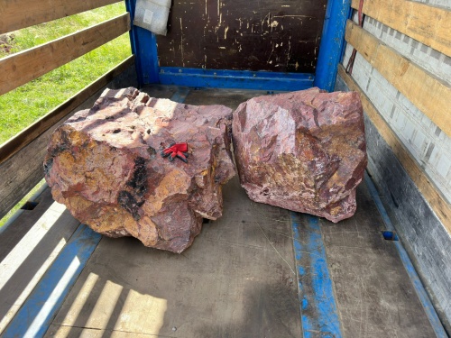 Ландшафтные глыбы красно-фиолетовые 200-1000 килограмм купить в Ликино-Дулёво