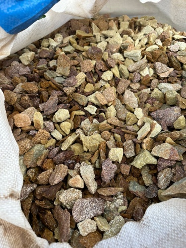 Златолит персиковый декоративная каменная крошка купить в Ликино-Дулёво