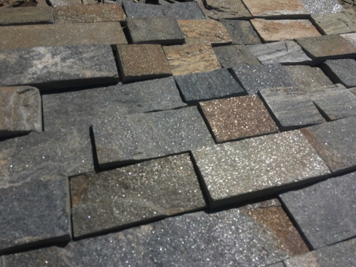 Плитка пилёная златолит Уральский для цоколя, отмостки купить в Ликино-Дулёво