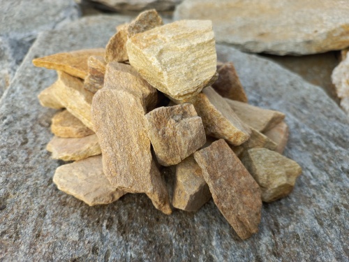 Златолит жёлтый декоративная каменная крошка купить в Ликино-Дулёво