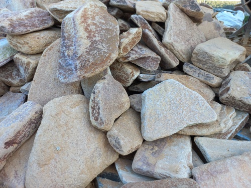 Златолит жёлтый, жёлто-зелёный глыбки и валуны для ланшафтного дизайна купить в Ликино-Дулёво