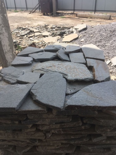 Златолит серебристый галтованный для лестниц купить в Ликино-Дулёво